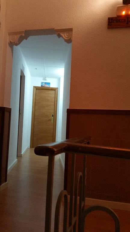 Hostal Restaurante Cornella Cornellà de Llobregat Exteriér fotografie