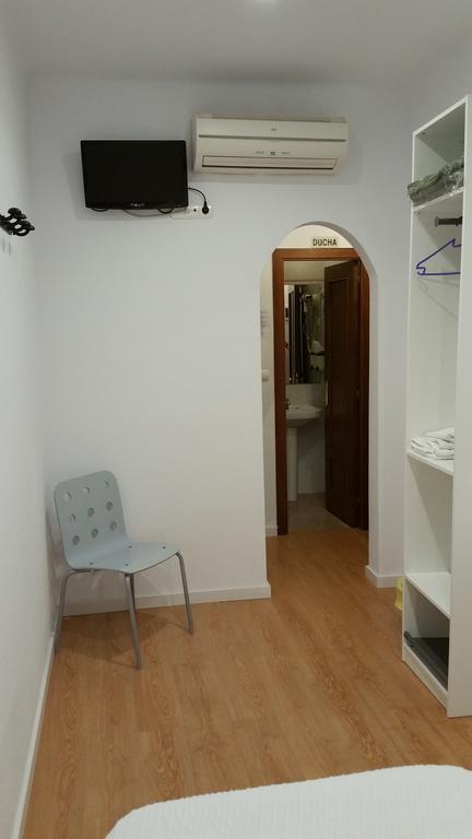 Hostal Restaurante Cornella Cornellà de Llobregat Exteriér fotografie